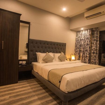 Encore Suites Goa Panaji Zewnętrze zdjęcie
